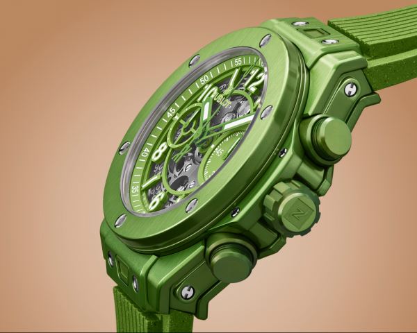 Бренд Hublot выпустил часы из капсул Nespresso в ярко-зеленом цвете 