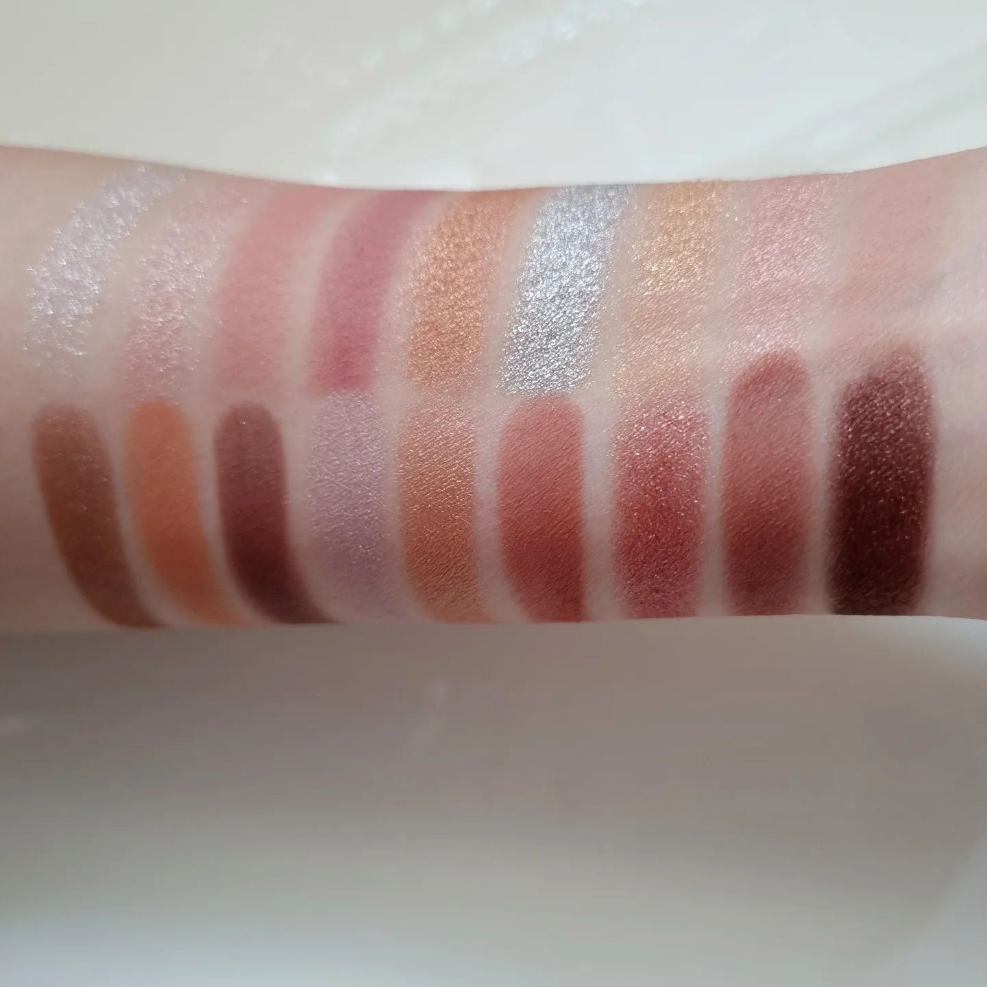 Byredo Remembrance Eyeshadow Palette 2023 - Swatches